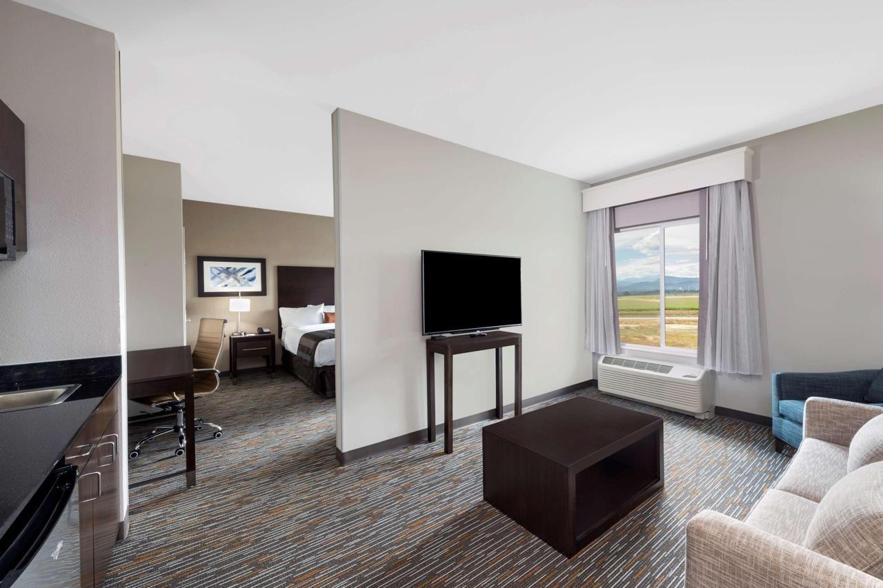 Hampton Inn By Hilton Nashville Airport Century Place Bagian luar foto